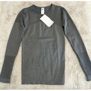 Fabletics NWT Gray Open Mesh Detail Musetta Seamless Long Sleeve Top Size XS